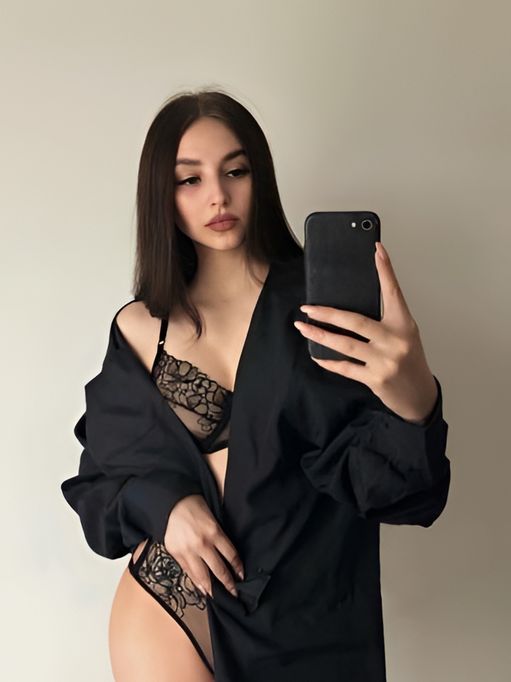 Дарина привлекальеная девушка из Кизляра цена от 1500 руб