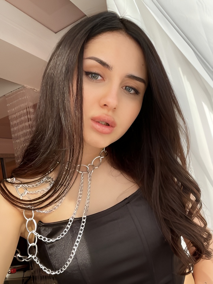 Ксения привлекальеная девушка из Кизляра цена от 2500 руб