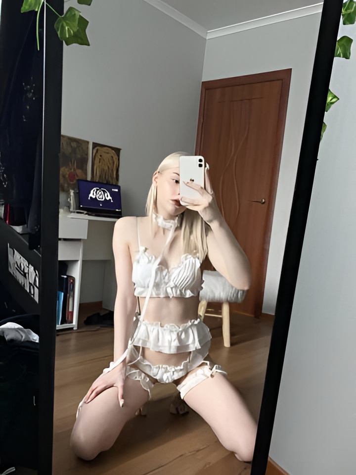 Мальвина привлекальеная девушка из Кизляра цена от 1500 руб