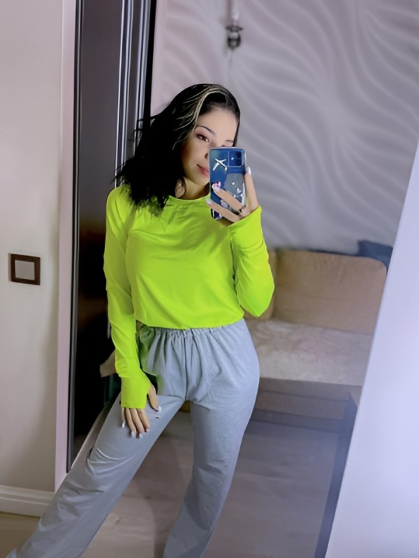 Дарья привлекательная девушка из Кизляра цена от 1500 руб