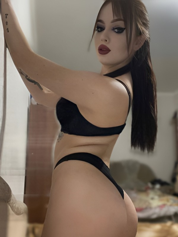 Эмиля привлекательная девушка из Кизляра цена от 3000 руб