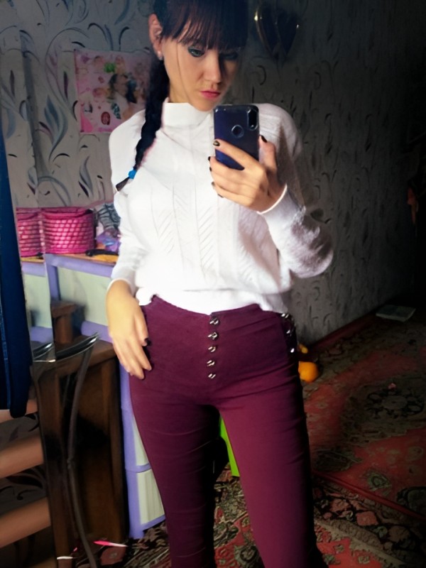 Стефания привлекательная девушка из Кизляра цена от 5000 руб